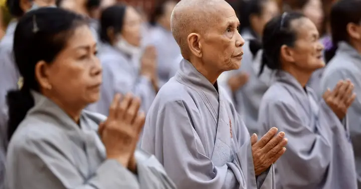 Niệm Phật Trong Đời Thường Và Những Lợi Ích Nhiệm Màu