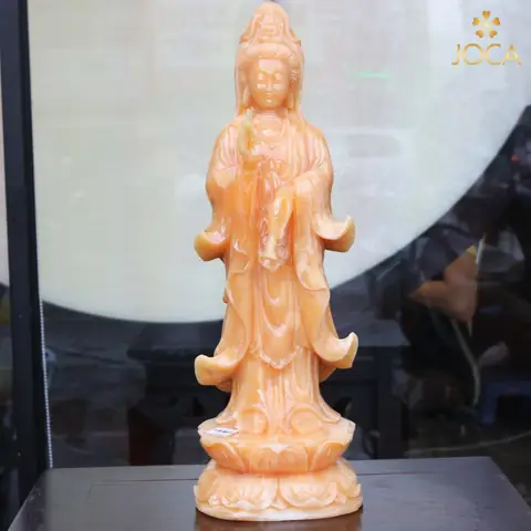 Tạc Tượng Phật Bằng Đá