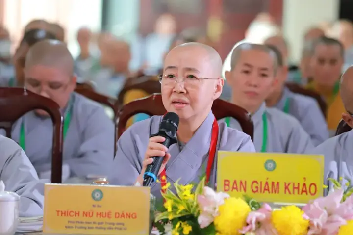 Gần 70 Vị Ni Thi Sơ Khảo Hội Thi Mc Phật Giáo