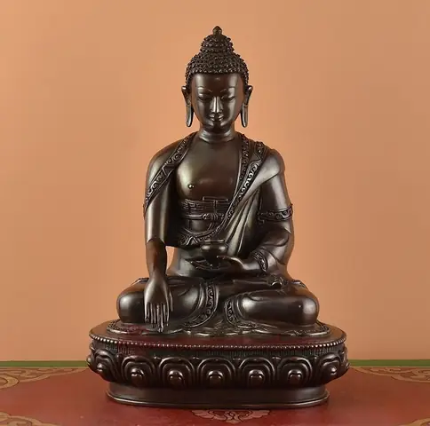 Vì Sao Các Tăng Ni Đều Cạo Đầu Nhưng Đức Phật Lại Để Tóc?