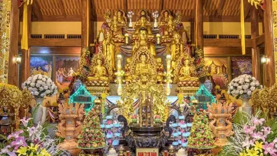 Ban Tam Bảo Tại Chùa Thờ Những Ai?