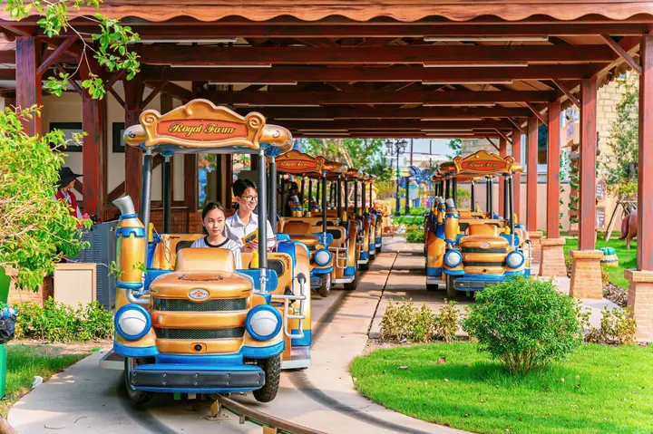 [vinwonders Vũ Yên] - Combo Vé Vào Cửa Vườn Thú + Khu Trò Chơi + Buffet