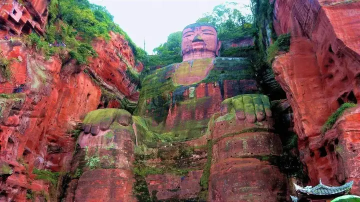 Thế Giới Tượng Phật