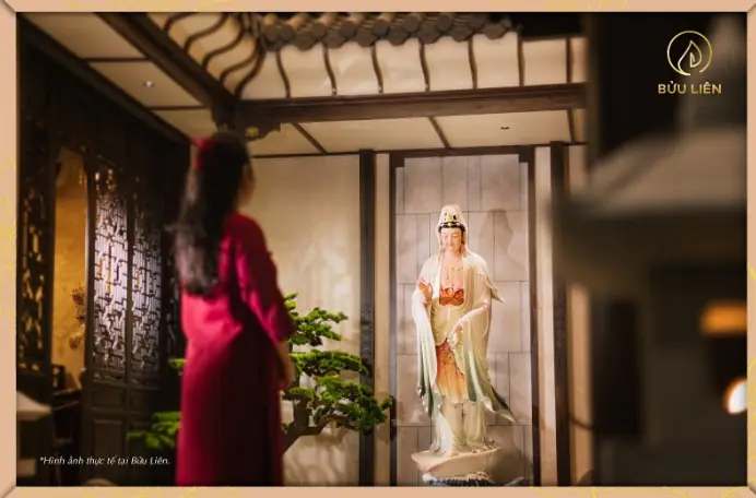 Vì Sao Nên Chọn Thờ Cúng Tượng Phật Quán Thế Âm Đứng?