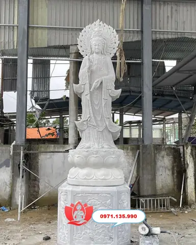 Ý Nghĩa Tâm Linh Của Tượng Quan Âm Bằng Đá