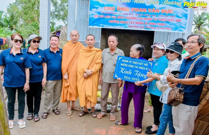 Z4209675145443_bf2c3c4b7832f41434bb82c2d097e365