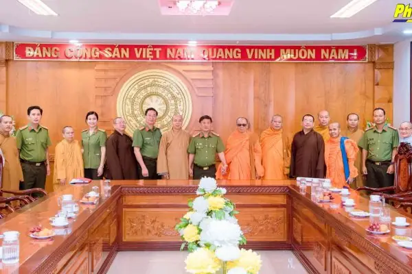 Z4209674568623_45d469ac3af22000fd088bd296d24962