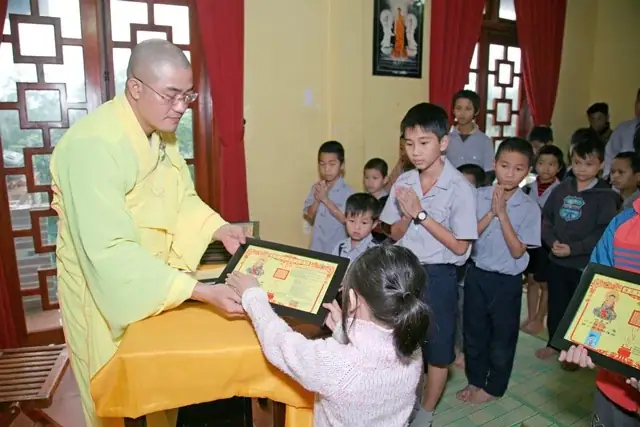 Lợi Ích Của Quy Y Tam Bảo