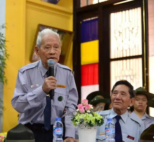 Cư Sĩ Tống Hồ Cầm