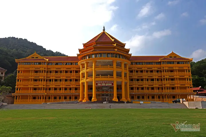 Tiến Sĩ Phật Học