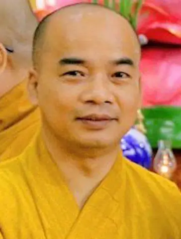 Tiến Sĩ Phật Học Bị Bắt Về Hành Vi Hiếp Dâm: Lời Kể Của Bé Gái