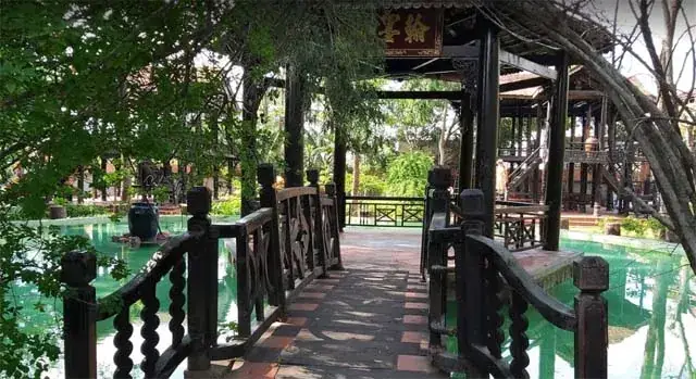 Long Sàn, Vật Dụng Vua Chúa Và Thời Đại Nguyễn