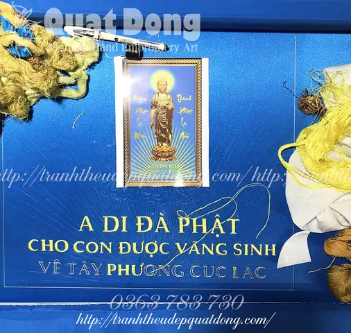 Tại Sao Nhiều Người Thích Treo Tranh Thêu Phật?