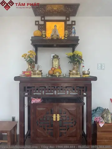 Tranh Trúc Chỉ Mang Đến Sự Thanh Tao Cho Không Gian Thờ