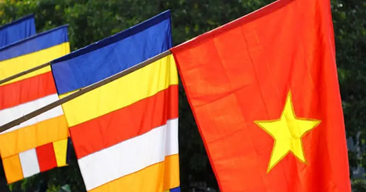 Quy Định Về Treo Cờ Tổ Quốc Và Cờ Phật Giáo Tại Tư Gia | Giác Ngộ ...