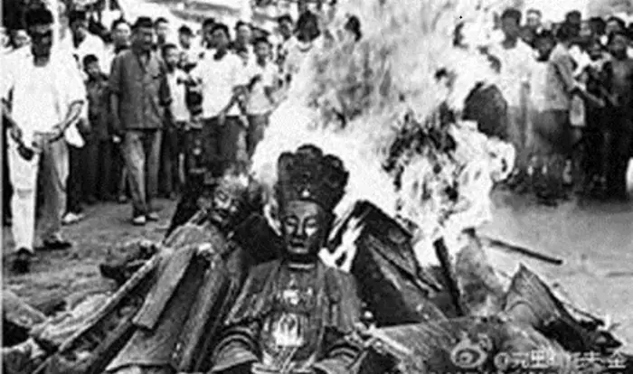 Quả Báo Khủng Khiếp Vì Hủy Hoại Tượng Phật