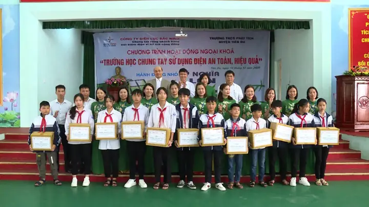 Chương Trình Ngoại Khóa “trường Học Chung Tay Sử Dụng Điện An Toàn, Hiệu Quả”