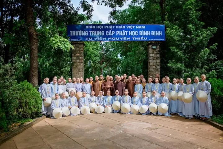 Học Viện Pgvn Tại Huế Thăm Và Giao Lưu Tại Trường Trung Cấp Phật ...