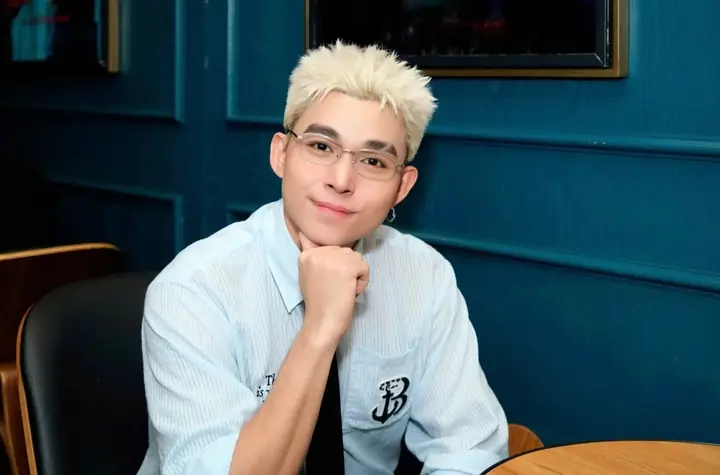 Jun Phạm: "tôi Thích Truyện Tranh Và Đọc Về Phật Giáo"