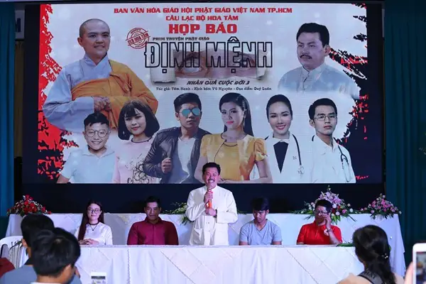 Công Chiếu Phim Truyện Phật Giáo