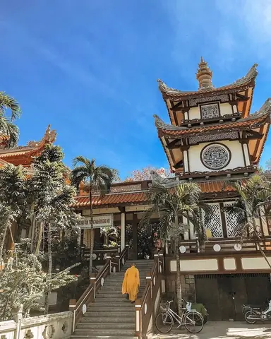 Lịch Sử Xây Dựng Và Sự Tích Chùa Long Sơn Nha Trang