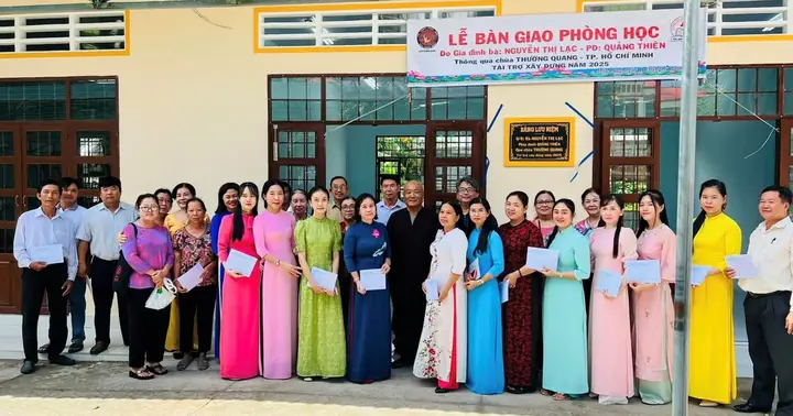 Ban Từ Thiện Xã Hội Báo Giác Ngộ Khánh Thành Phòng Học Cho Học ...