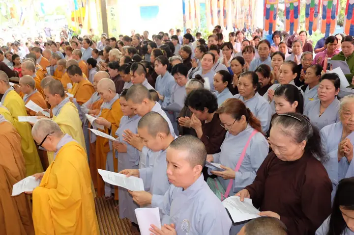 Lễ Tụng Kinh Khánh Đản Và Lễ Tắm Phật Tại Tổ Đình Quan Âm Tu Viện, Biên Hoà, Đồng Nai.