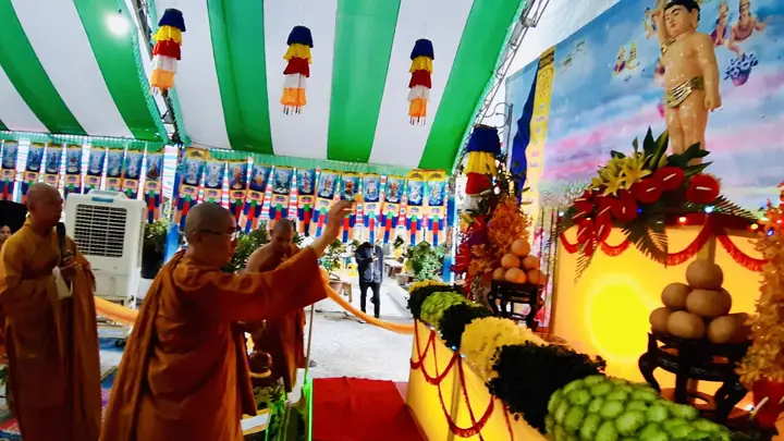 Lễ Tụng Kinh Khánh Đản Và Lễ Tắm Phật Tại Tổ Đình Quan Âm Tu Viện, Biên Hoà, Đồng Nai.