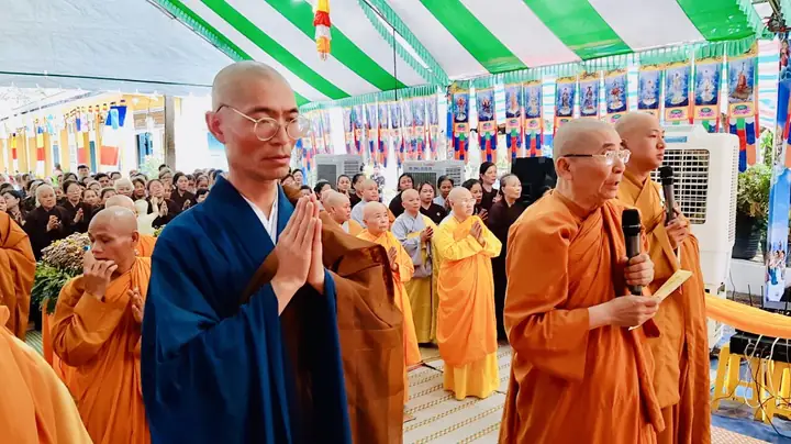 Lễ Tụng Kinh Khánh Đản Và Lễ Tắm Phật Tại Tổ Đình Quan Âm Tu Viện, Biên Hoà, Đồng Nai.