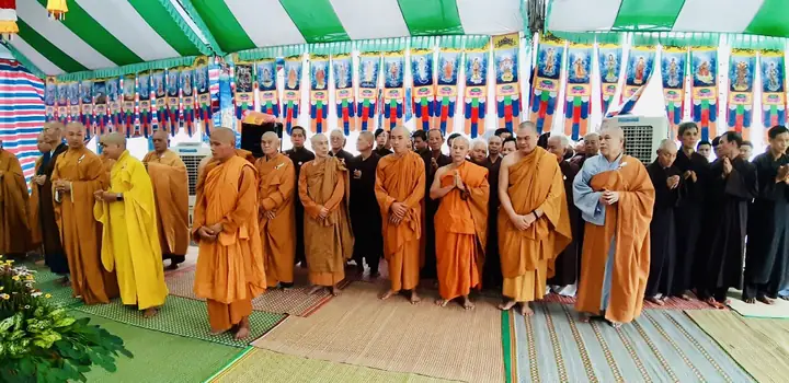 Lễ Tụng Kinh Khánh Đản Và Lễ Tắm Phật Tại Tổ Đình Quan Âm Tu Viện, Biên Hoà, Đồng Nai.