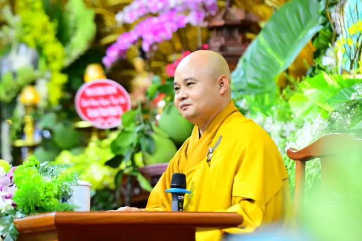 Tuổi Trẻ Hướng Phật