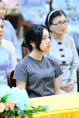 Tuổi Trẻ Hướng Phật