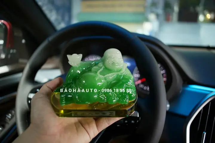 Hình Ảnh Thực Tế Tượng Phật Bạch Ngọc Ô Tô Tại Bảo Hà Auto