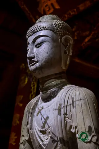 Tượng Phật A Di Đà Chùa Phật Tích Ở Bắc Ninh