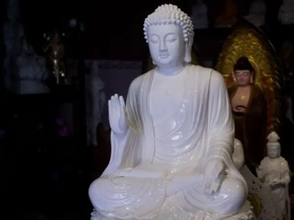 Vẻ Đẹp Hoàn Hảo Của Bức Tượng Phật A Di Đà Thời Lý