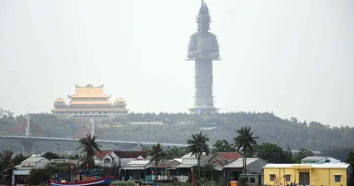Tượng Quan Âm Cao Nhất Đông Nam Á Nằm Bên Bờ Sông Trà | Báo ...