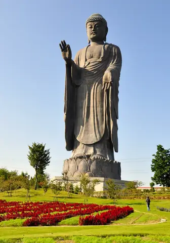 Một Trong Những Tượng Phật Cao Nhất Thế Giới: Ushiku Daibutsu