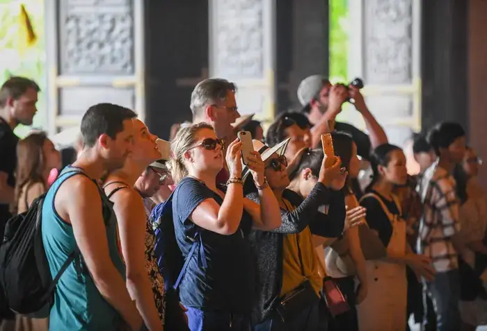 Tượng Phật Bằng Đồng Dát Vàng Lớn Nhất Việt Nam