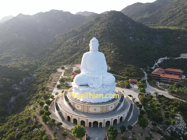 Chiêm Ngưỡng Tượng Phật Chùa Ông Núi Lớn Nhất Đông Nam Á Tại ...