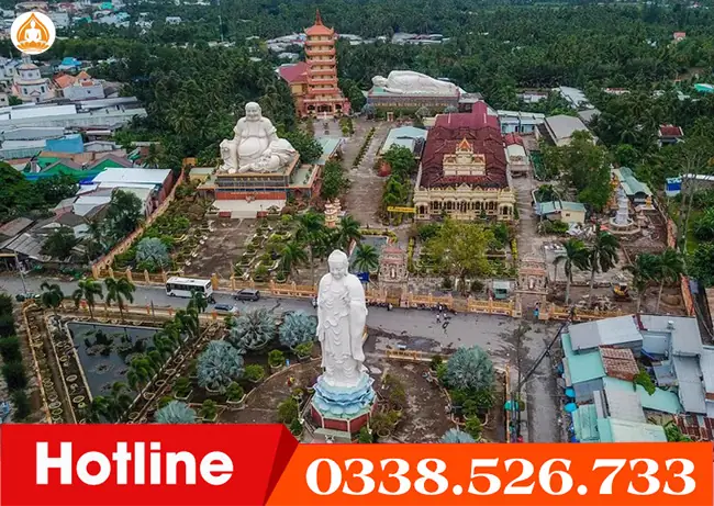 Phía Trước Chùa Vĩnh Tràng