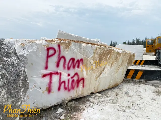 Tượng Địa Tạng Vương Bồ Tát: