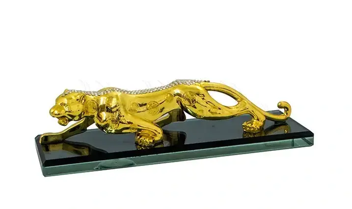 Tượng Báo Vàng Nhỏ