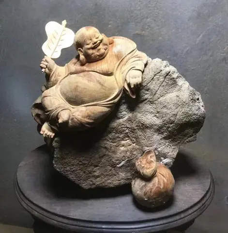 Tại Sao Gỗ Mít Được Ưu Chuộng Sử Dụng Làm Tượng Phật Di Lặc?