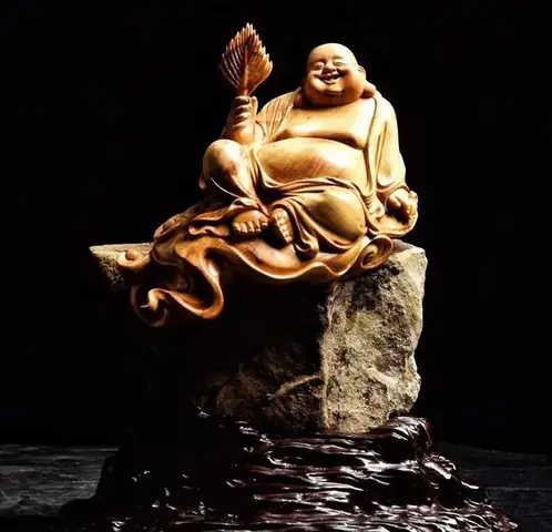 Giá Trị Mà Tượng Phật Di Lặc Bằng Gỗ Mít Mang Lại