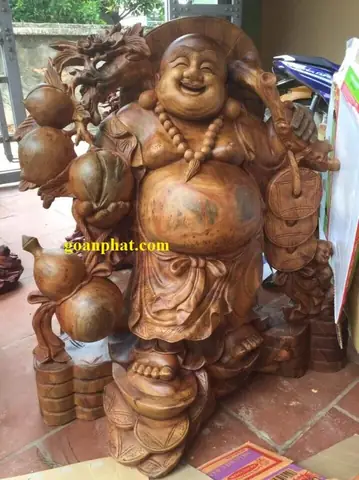 17 Bức Tượng Phật Di Lặc Đứng Đẹp Nhất Năm