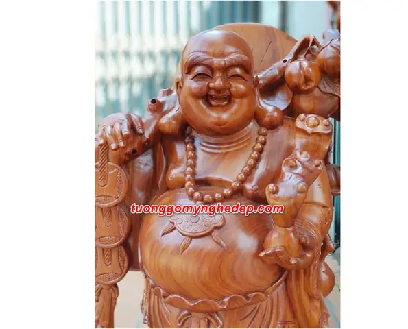 Vì Sao Tượng Gỗ Cẩm Lai Mẫu Phật Di Lặc Rất Được Yêu Thích?