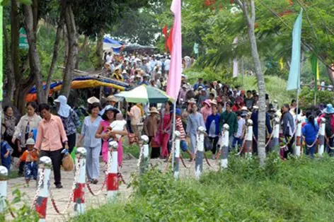 Một Số Thông Tin Về Tượng Phật Di Lặc Lớn Nhất Việt Nam