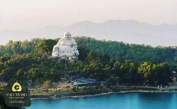 Tượng Phật Di Lặc Lớn Nhất Đông Nam Á Ở Núi Cấm An Giang