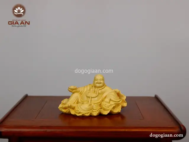 Tượng Phật Gỗ Hoàng Dương