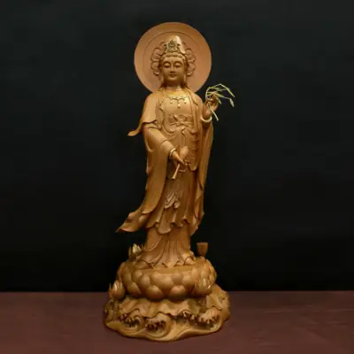 Tượng Quan Âm Bồ Tát Đứng Bằng Gỗ Hương Chương, Cao 66cm